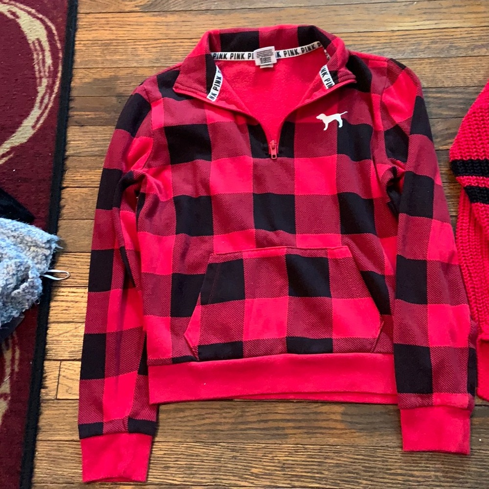 Quarter zip checker print pullover